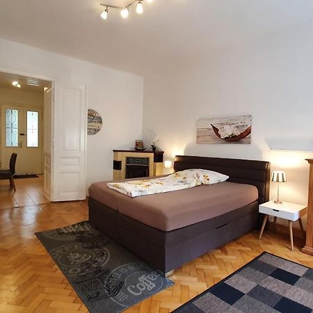 Gorgeous Viennese Apartment 10 Min To City Center Exterior photo