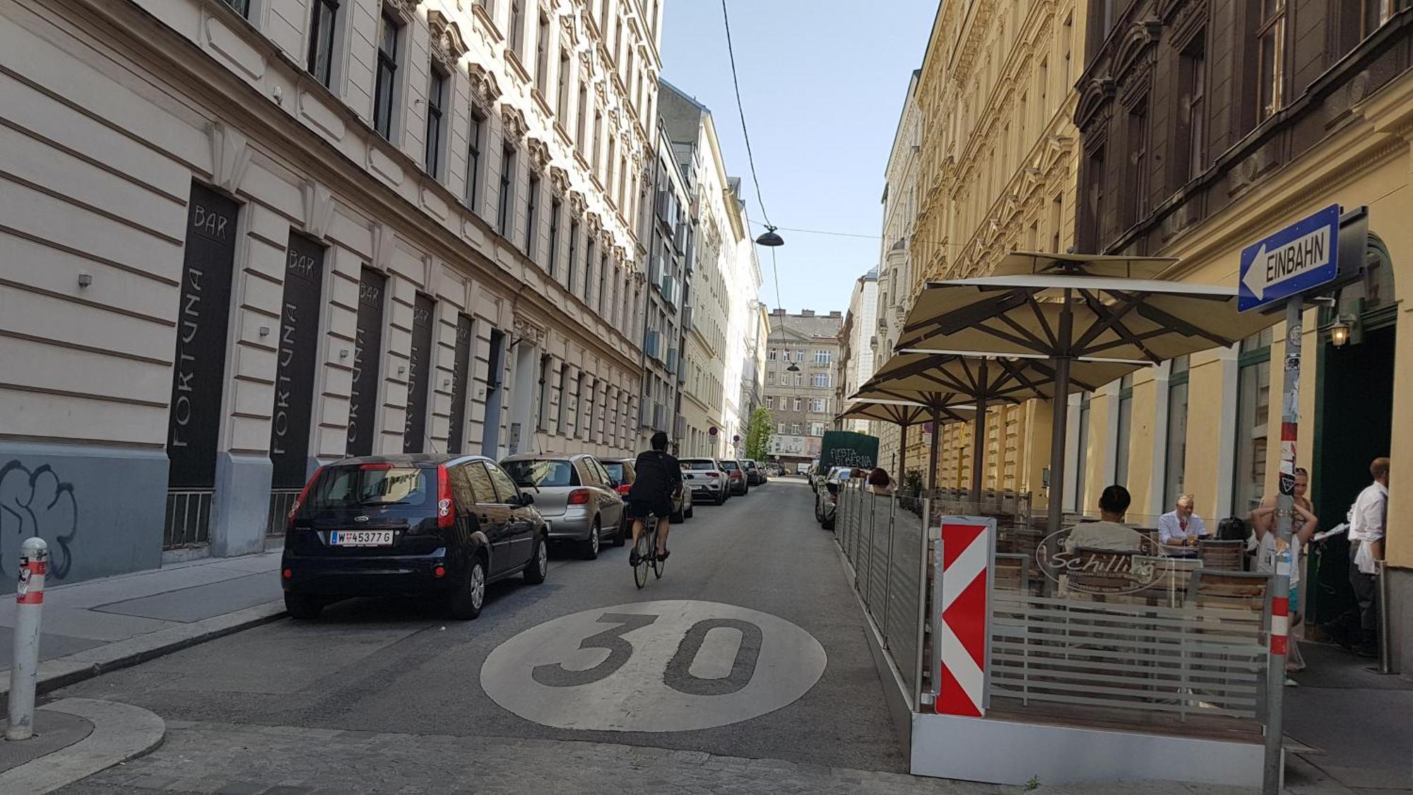 Gorgeous Viennese Apartment 10 Min To City Center Exterior photo